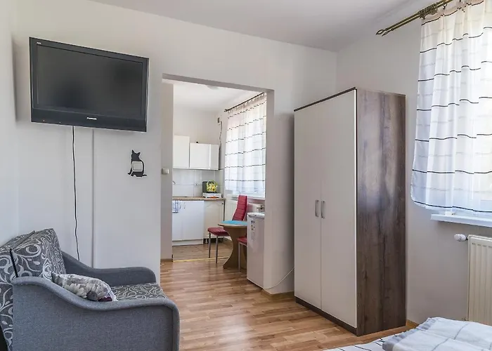 Quarto em Acomodações Particulares Goscinne U Brodzi